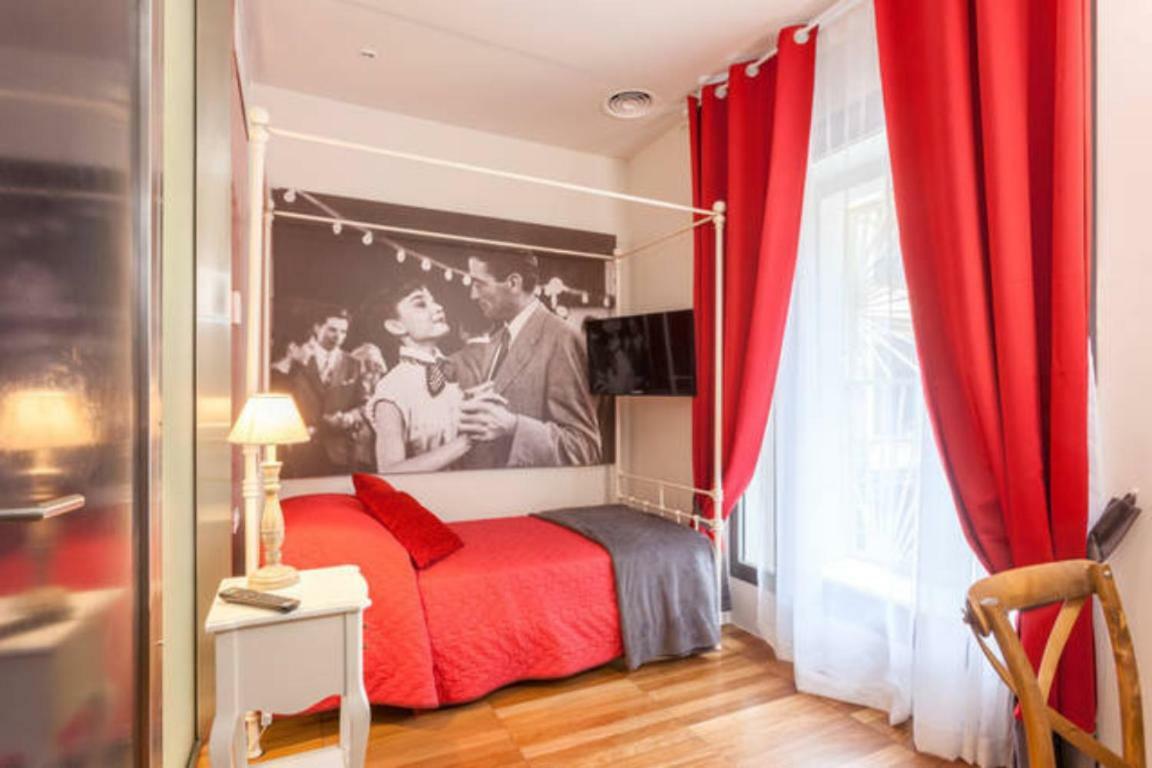 5 Rooms Apartment For 7 People Near Coloseum Рим Экстерьер фото